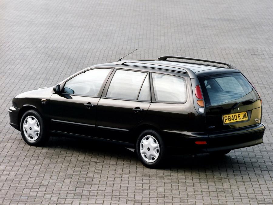  Fiat Marea Weekend 1996 года  (UK) (фото 8 из 9)